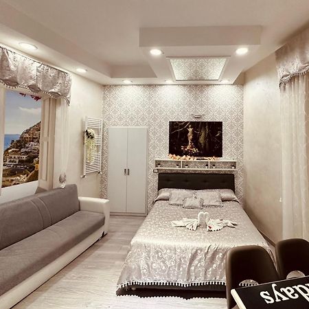 Luxury Holidays 나폴리 외부 사진